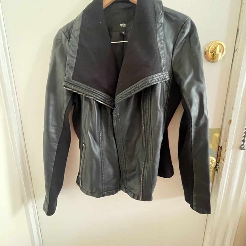 Women’s faux leather jacket